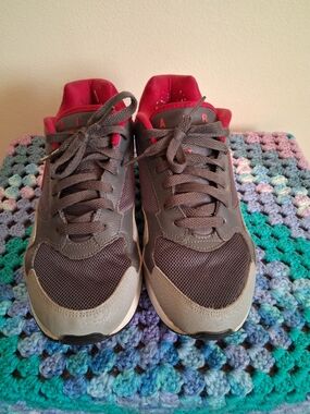 Women's Gray Athletic Sneakers with Red Lining